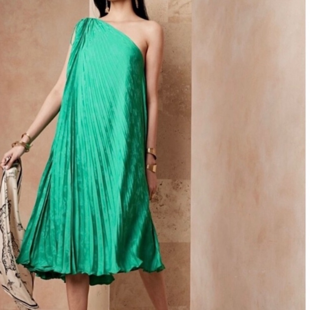 Banana Republic Green One-Shoulder Cocktail Dress
